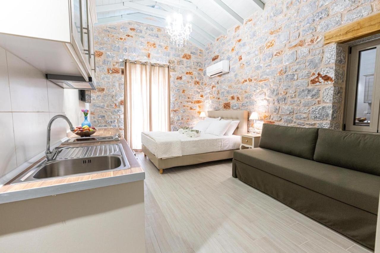 Elaianthos 2 Aparthotel Gythio Buitenkant foto